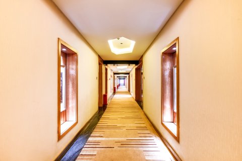 秦唐一号酒店(西安钟鼓楼回民街店)