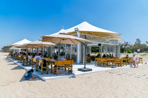 烟台爱往度假养马岛营地