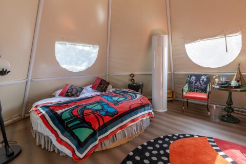 烟台爱往度假养马岛营地