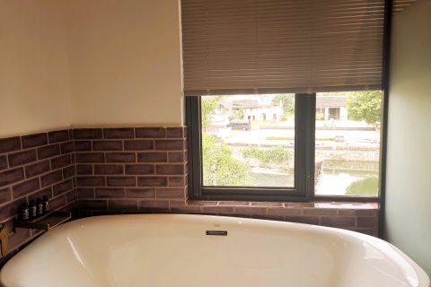 黟县无名初黑多白少民宿