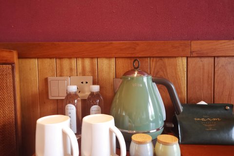 黟县无名初黑多白少民宿