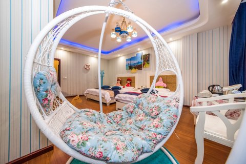 山神酒店(灵秀温泉店)