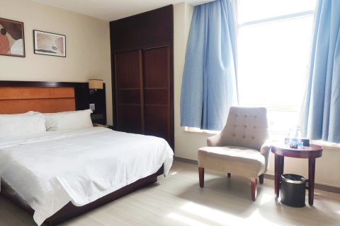 廉江华茂大酒店