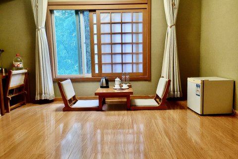 华山御温泉酒店