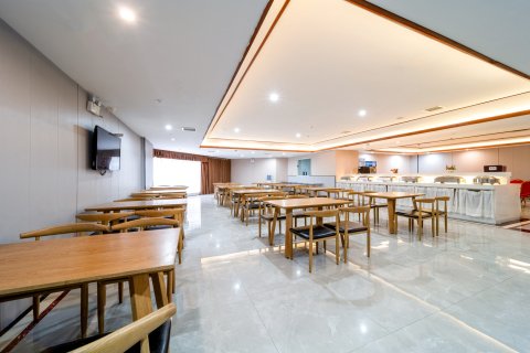 贵阳豪威大酒店(观山湖公园林城西路地铁站店)