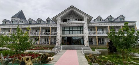 哈巴河桦峰庄园民宿