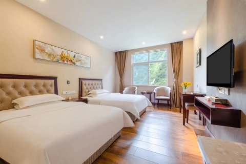 理县毕棚沟宾馆