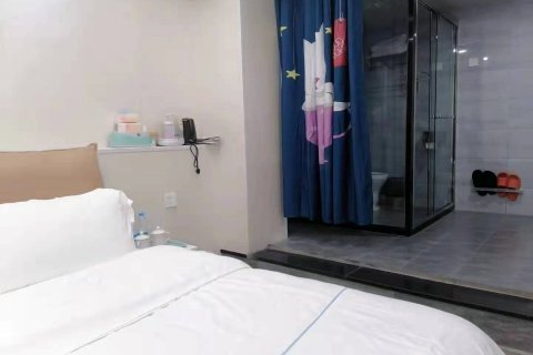 绵阳云朵影院式酒店公寓