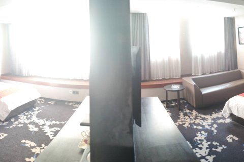 伊宁五洲艺术酒店(六星街景区店)