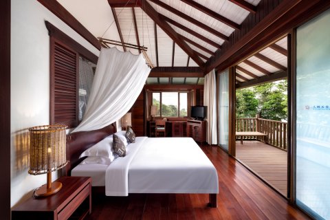 三亚亚龙湾人间天堂-鸟巢度假村