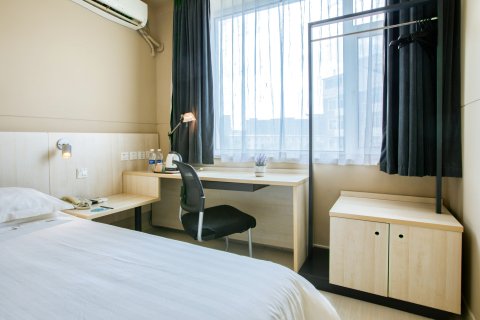 锦江之星酒店(长春汽贸城吾悦广场店)