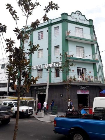 雅尼耶罗酒店(Hotel Janeiro)