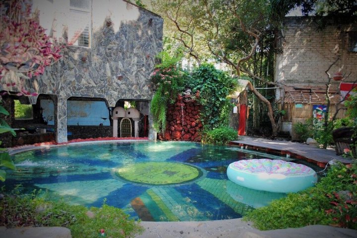 洛卡斯民宿(Casa Las Rocas)