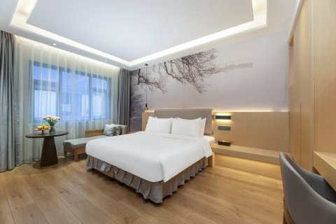 星程酒店(余姚众安时代广场店)