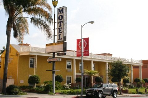 克拉尔桑德汽车旅馆(Coral Sands Motel)