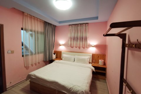 拉姆拉措客栈(拉萨仙足岛店)