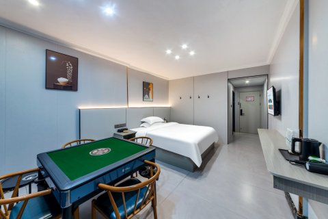 荣盛酒店(鹏泰广场店)