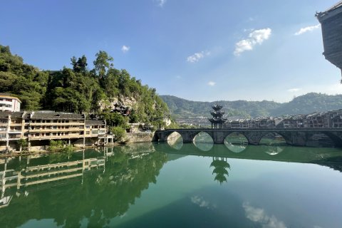 山水谈客栈(镇远古城祝圣桥景观店)