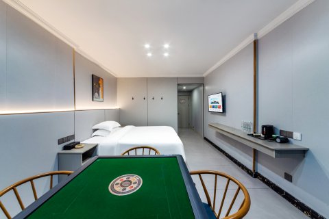 荣盛酒店(鹏泰广场店)