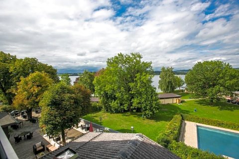 塞布鲁沃尔森酒店(Hotel Seebrunn am Wallersee)