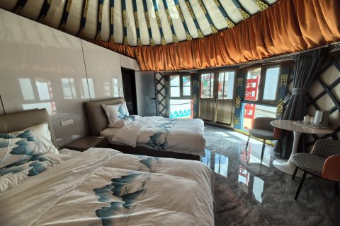 乌兰布统风情草原度假村