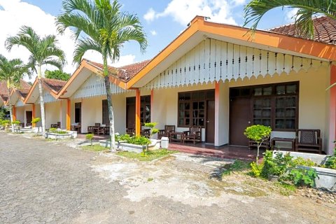 斯波特昂2465劳恩景观酒店(OYO 2465 Hotel Raung View)