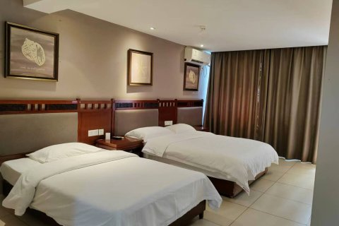 天艺0898酒店(省人民医院海口汽车西站店)