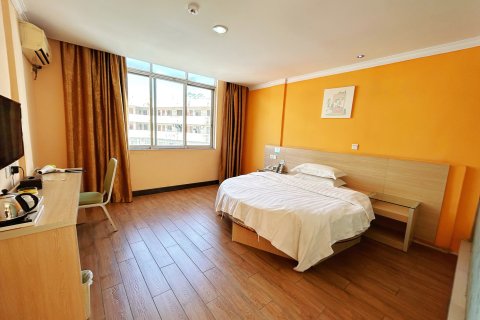 天景酒店(北流汽车总站店)