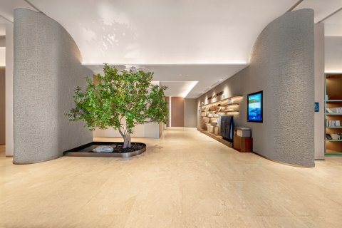 成都高新亚朵酒店