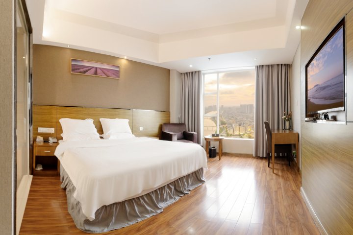 化州瑞京酒店(东堤路店)