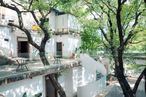 东江湖半岛假日酒店