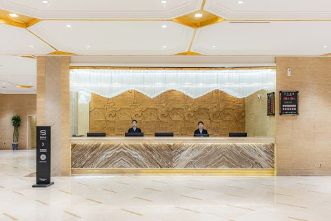 草原明珠丽呈酒店