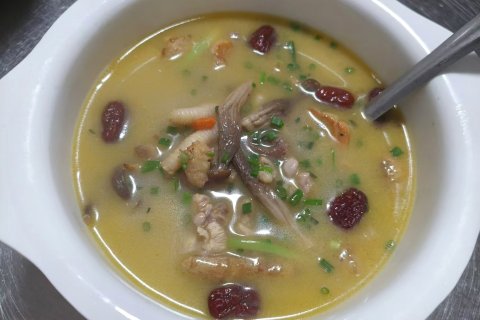 宜章煮茶轩客栈(莽山大峡谷漂流店)