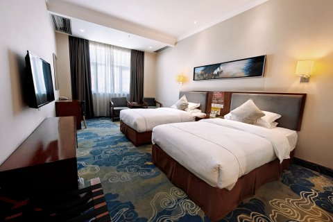 库尔勒明悦皇冠酒店(火车站店)