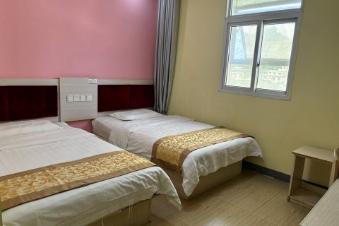 7天优品酒店(信阳新县解放路店)