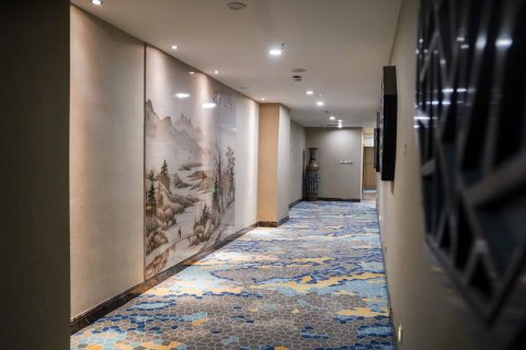 库尔勒明悦皇冠酒店(火车站店)