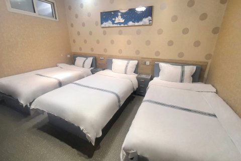 亿家商务酒店(南村海信产业园店)