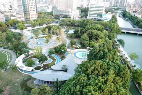 锦江都城酒店(昆山金鹰国际昆剧院店)