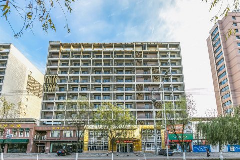 金峰华园酒店(铁岭县水木店)