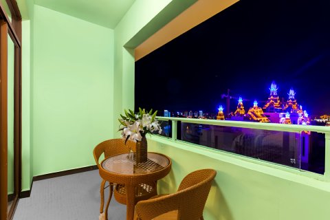 源森望江酒店(告庄星光夜市店)