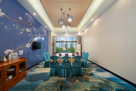 东方国金酒店(海东方沙滩公园店)