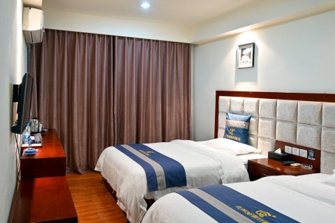 北纬30°假日酒店(雅安廊桥店)