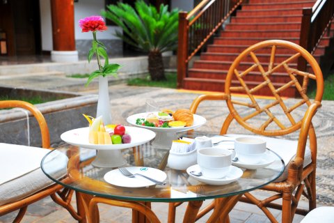 官房大酒店花园别墅