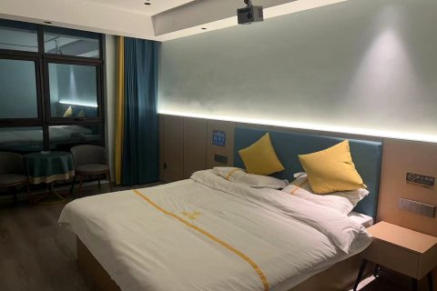 尼玛壕源大酒店