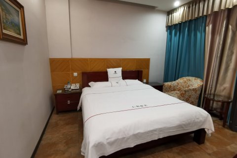 北川仁和春天酒店(安昌步行街店)