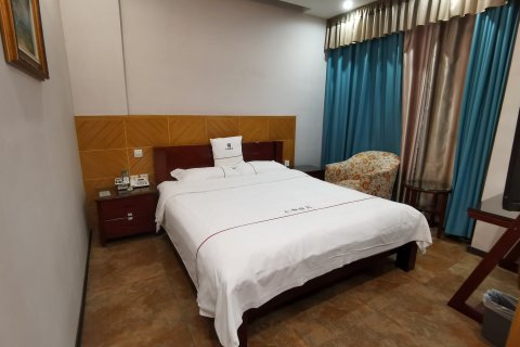 北川仁和春天酒店(安昌步行街店)