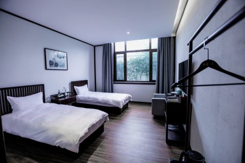 青岛御茗山房民宿(崂山景区店)