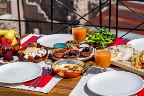 伊卡鲁斯卡帕多恰阿酒店(Ikarus Cappadocia Hotel)