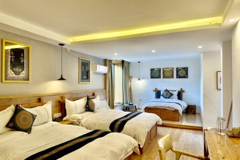 丹巴宝生居民宿(甲居藏寨1号观景台店)