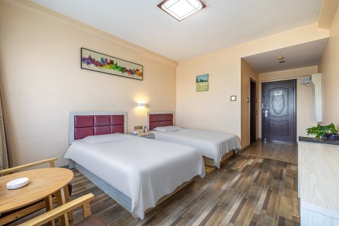 速8酒店(威海高铁站韩乐坊店)